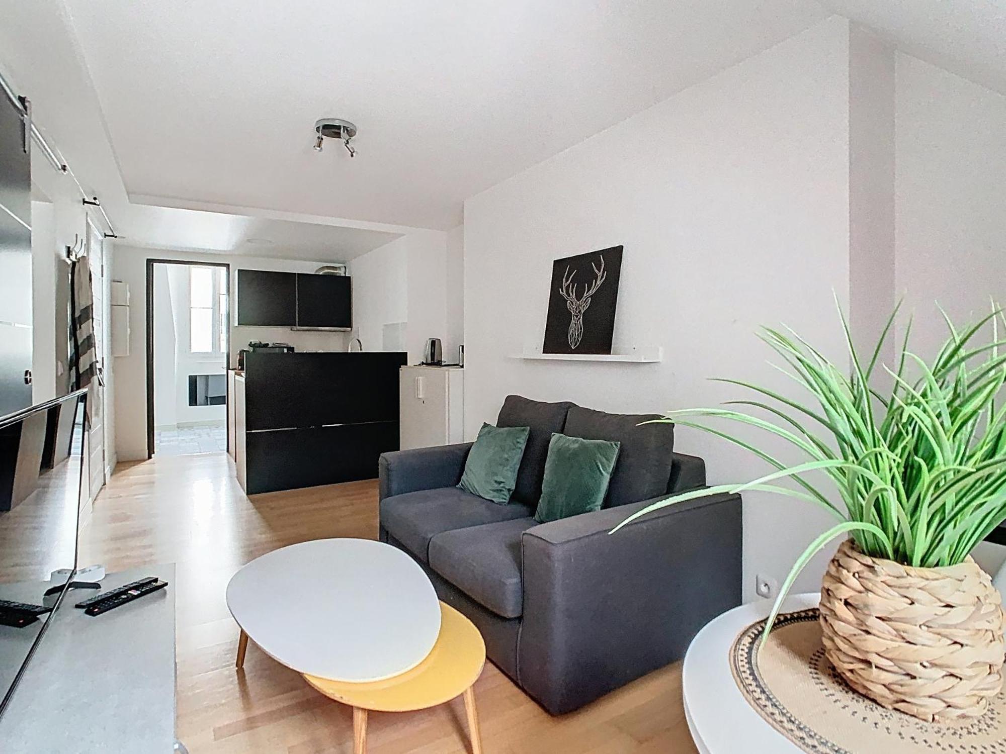 Le Briais Apartment เมอลัง ภายนอก รูปภาพ